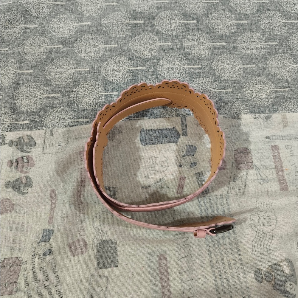 Alaïa Pink Laser-Cut Scalloped Leather Waist Belt - Picture 8 of 8